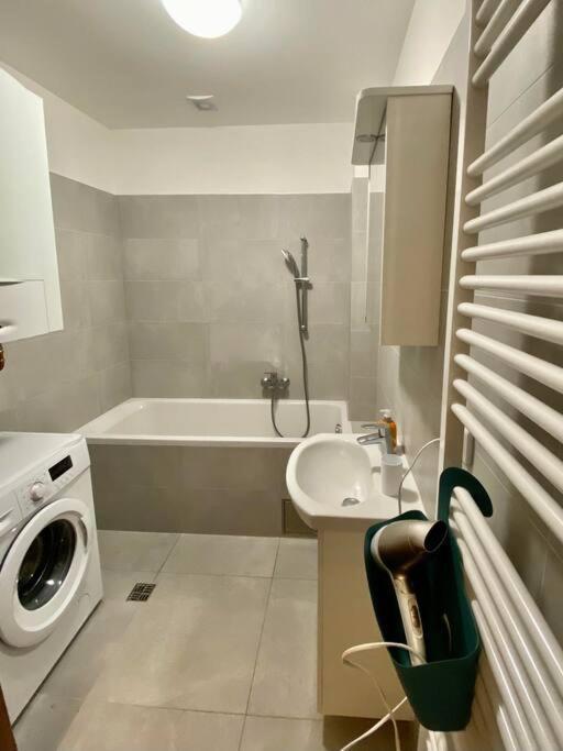 Spacious 2Br Apartment 6Min From Prague Castle! Kültér fotó
