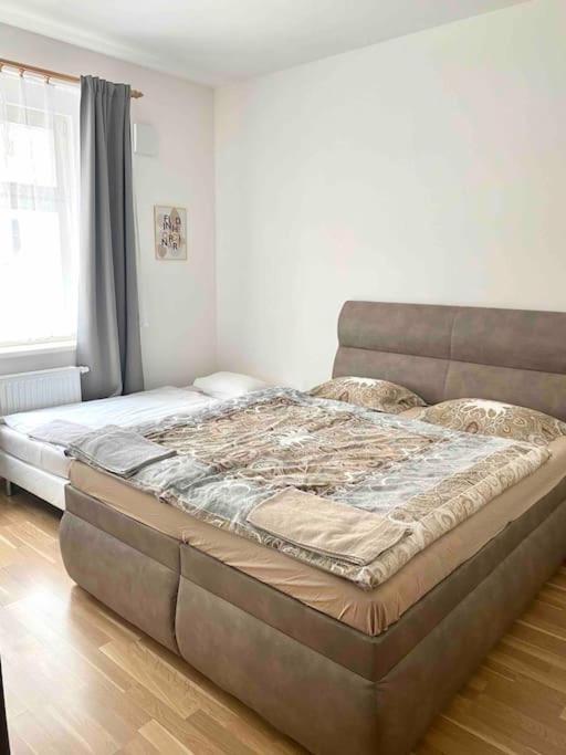 Spacious 2Br Apartment 6Min From Prague Castle! Kültér fotó